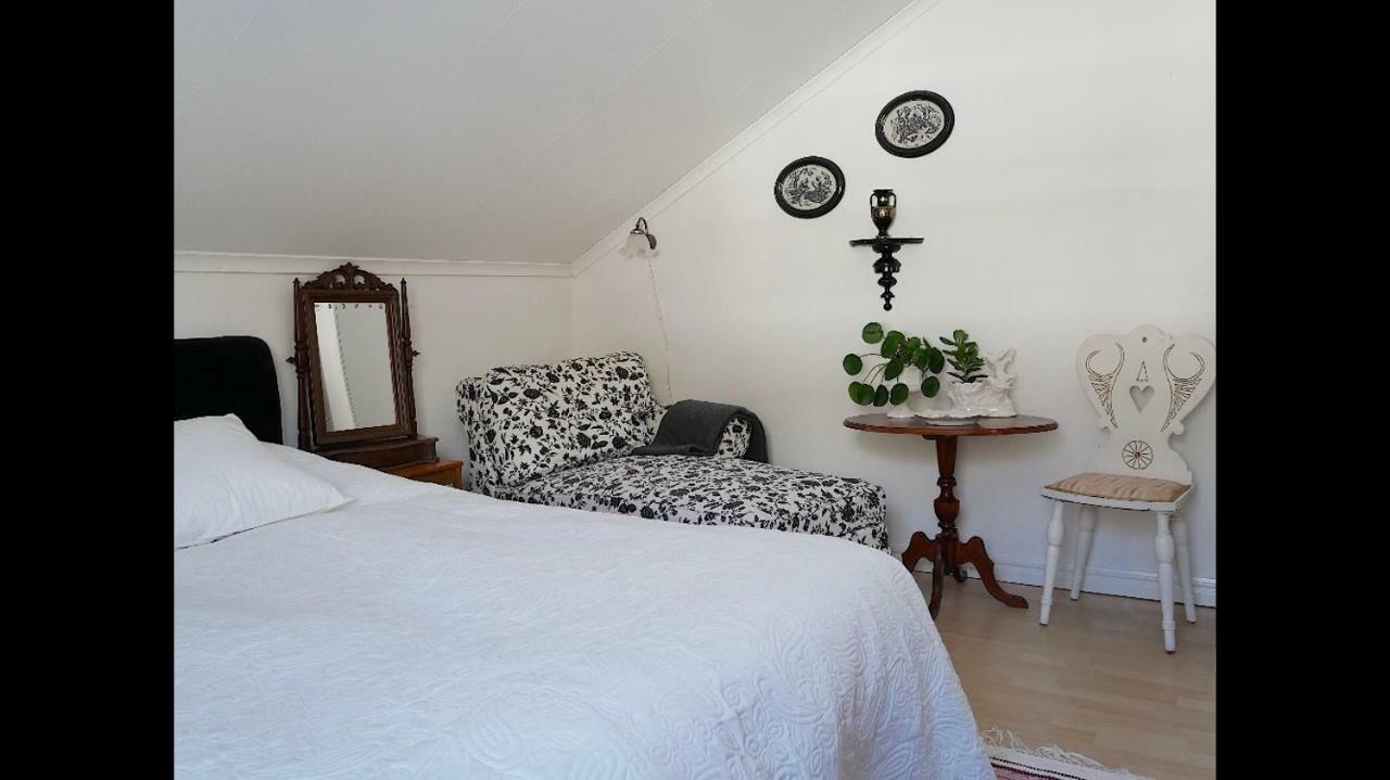 Villa Utanfoer Oernskoeldsvik, Hoega Kusten Kültér fotó