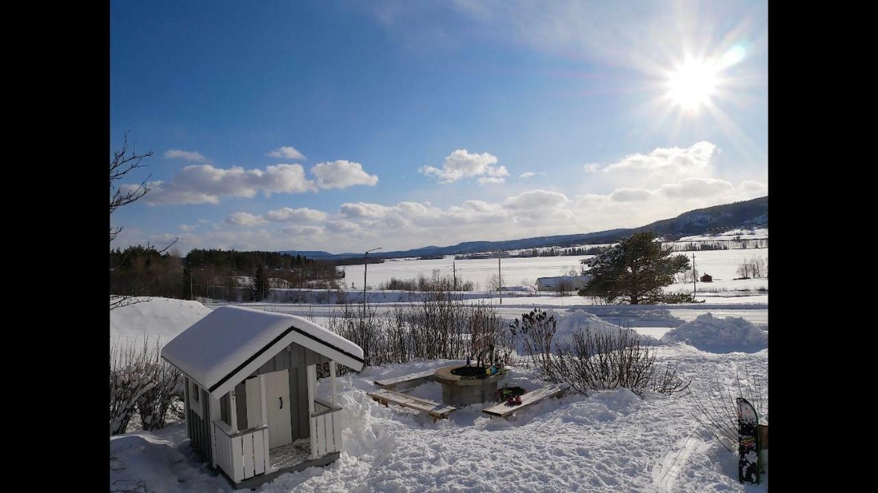 Villa Utanfoer Oernskoeldsvik, Hoega Kusten Kültér fotó