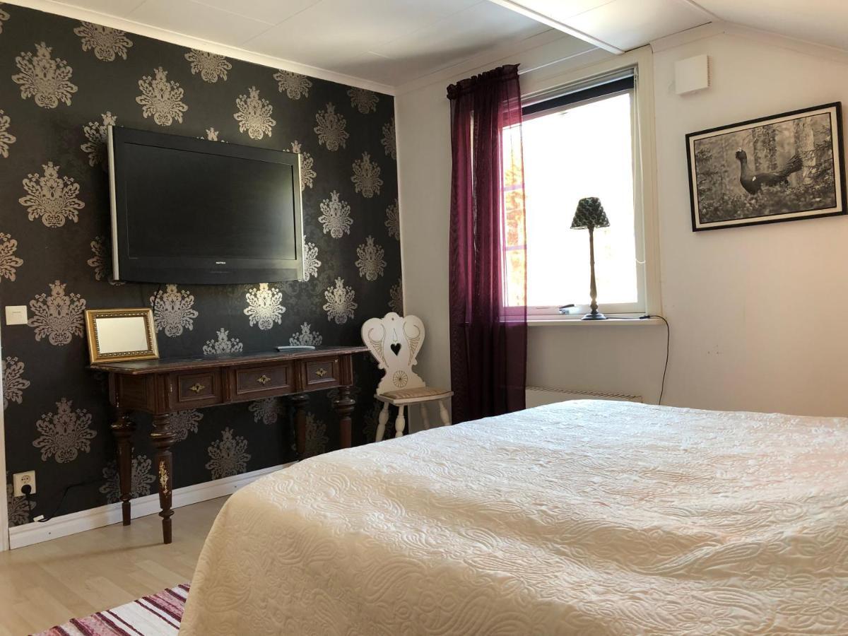 Villa Utanfoer Oernskoeldsvik, Hoega Kusten Kültér fotó